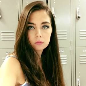 Meet your Posher, Natalia